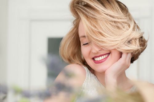 Jak skutecznie dbać o włosy przez cały rok? 5 podstawowych zasad